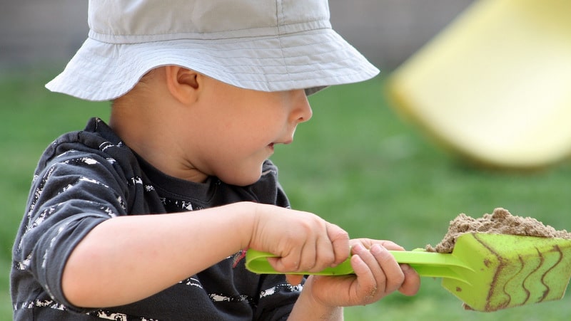 boy-hat-sandbox-1-min