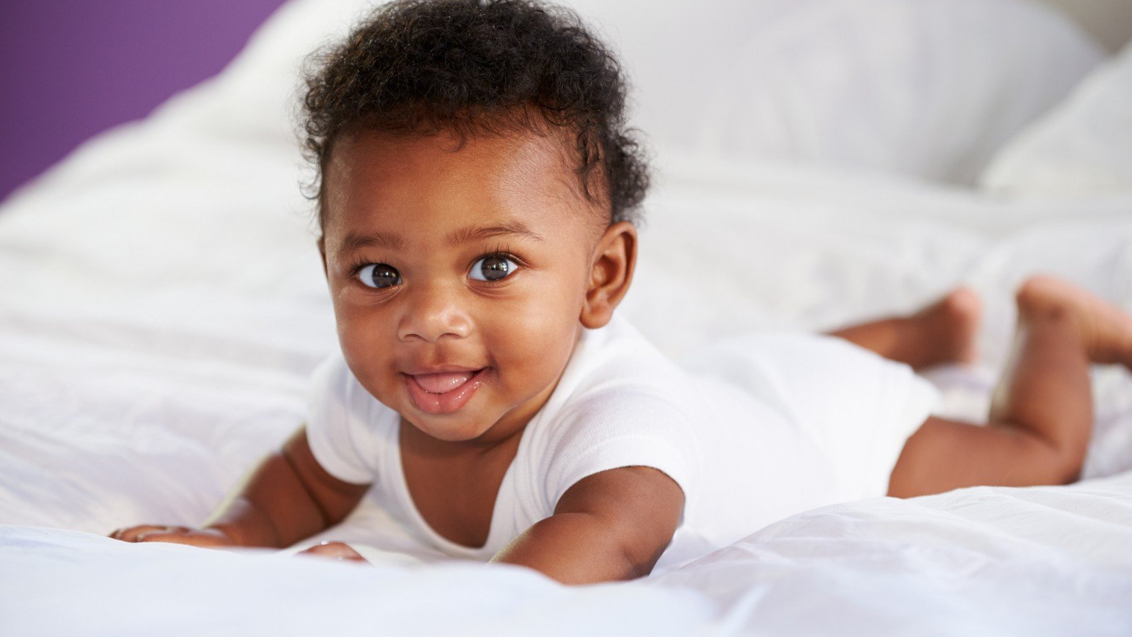 Unoccupied Play: What It Is & Why It’s Important to Your Newborn